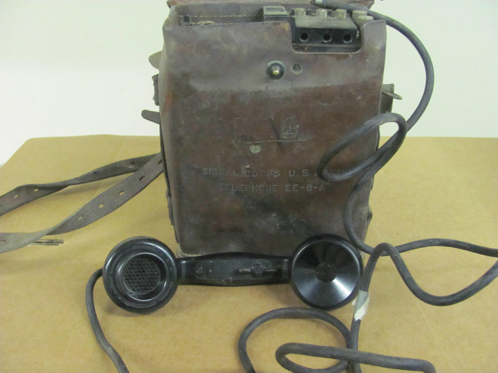 ee-8 field phone 2
