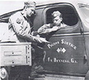 pg-106 Pigeon Service truck